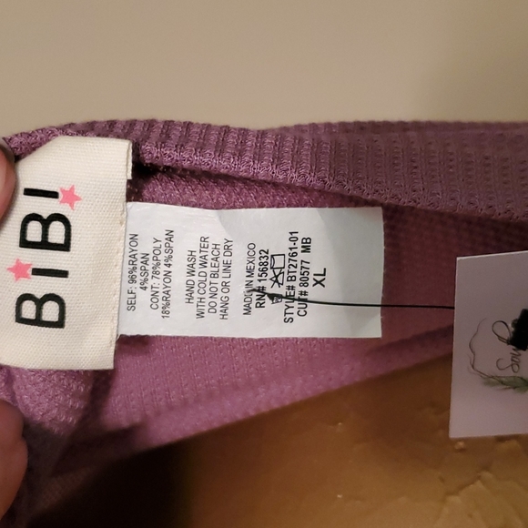 Top - Picture 4 of 6